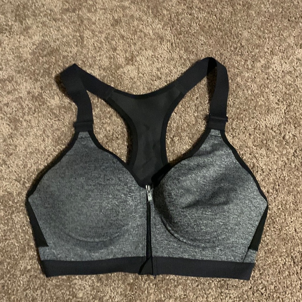 Victoria secret sport 34D zip front workout bra never worn